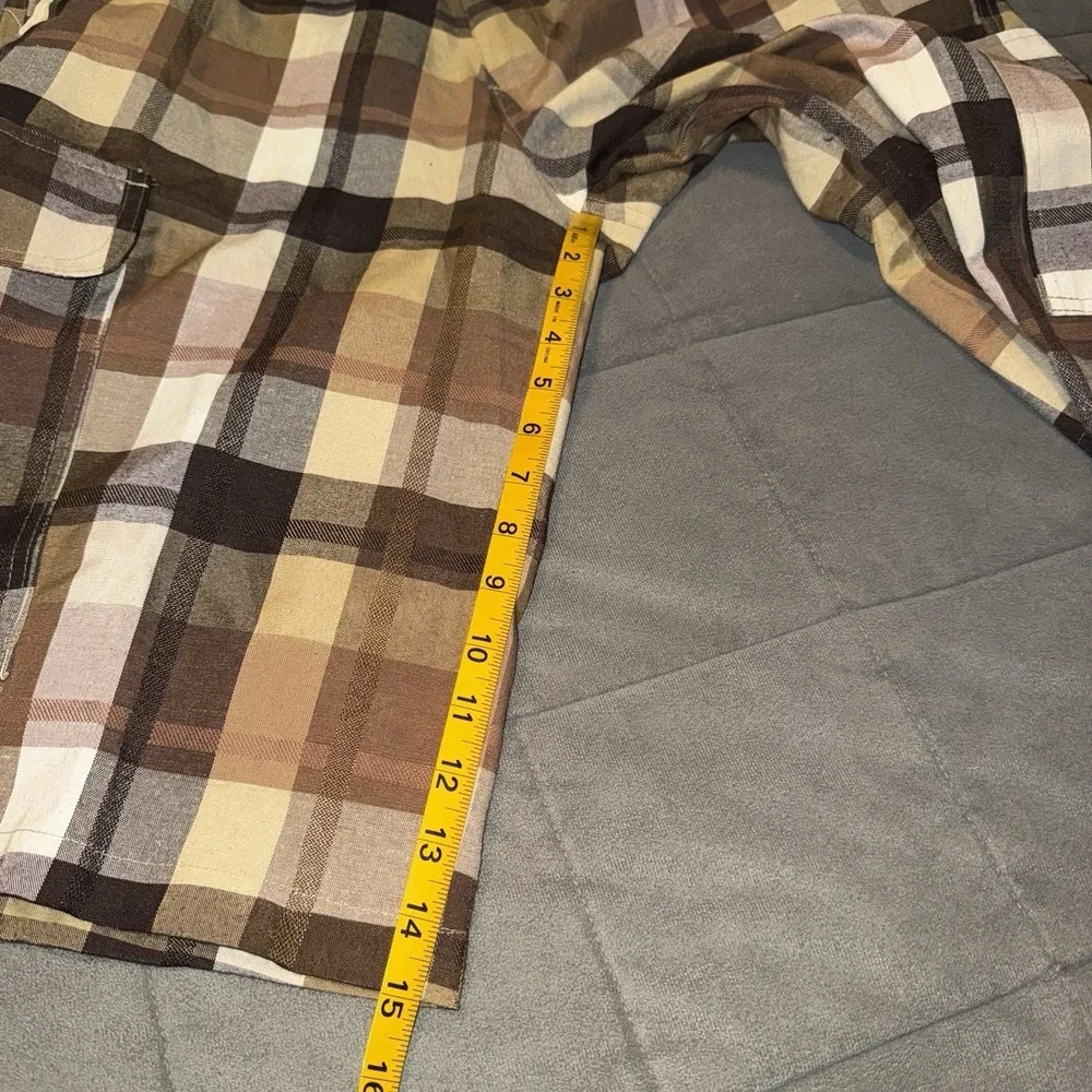 Beyond The Limit Y2K Plaid Cargo Shorts Brown Beige Mens 32 - 2000s Long Shorts